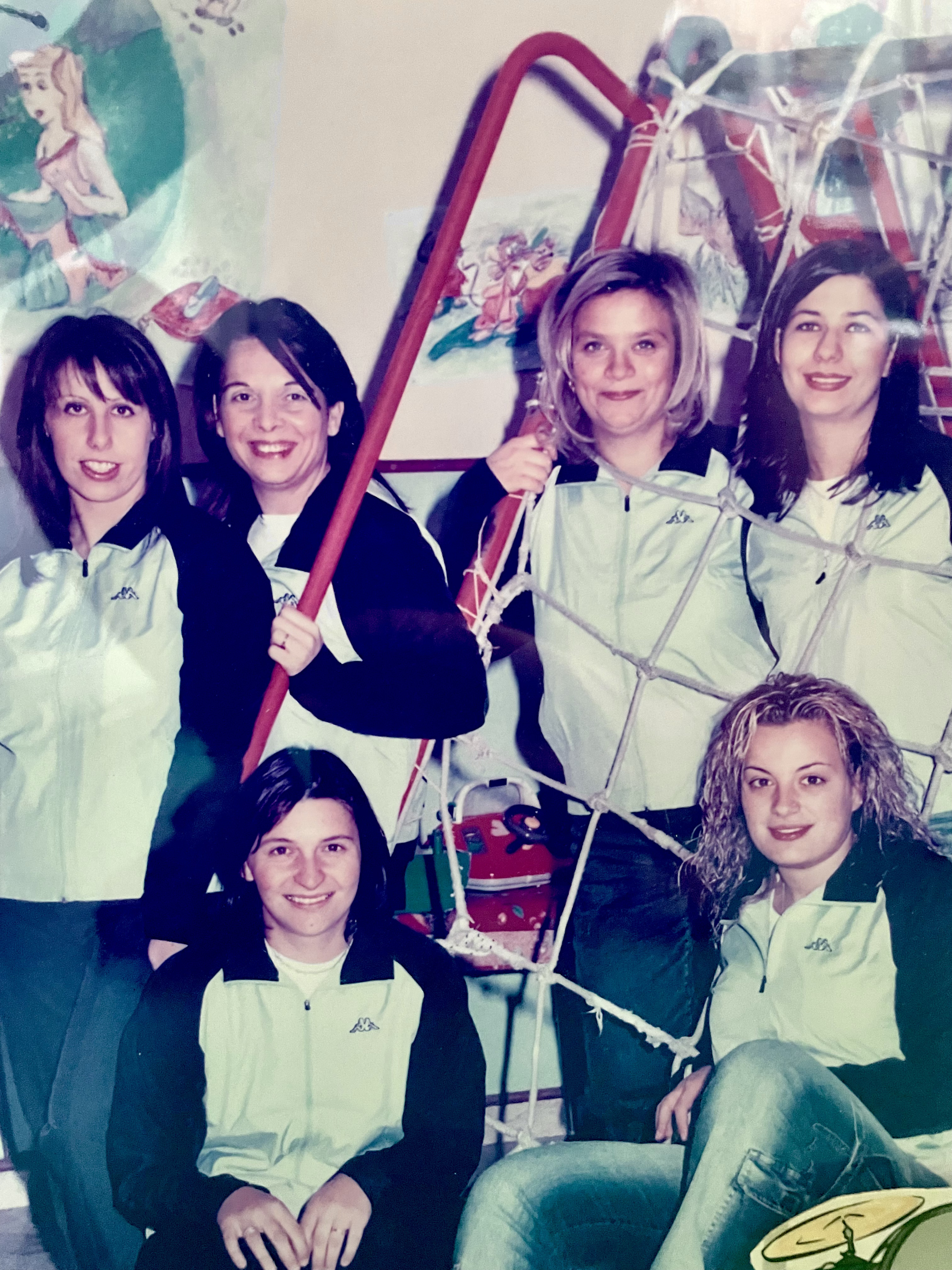 Le maestre della scuola durante il periodo di transizione nel 2004